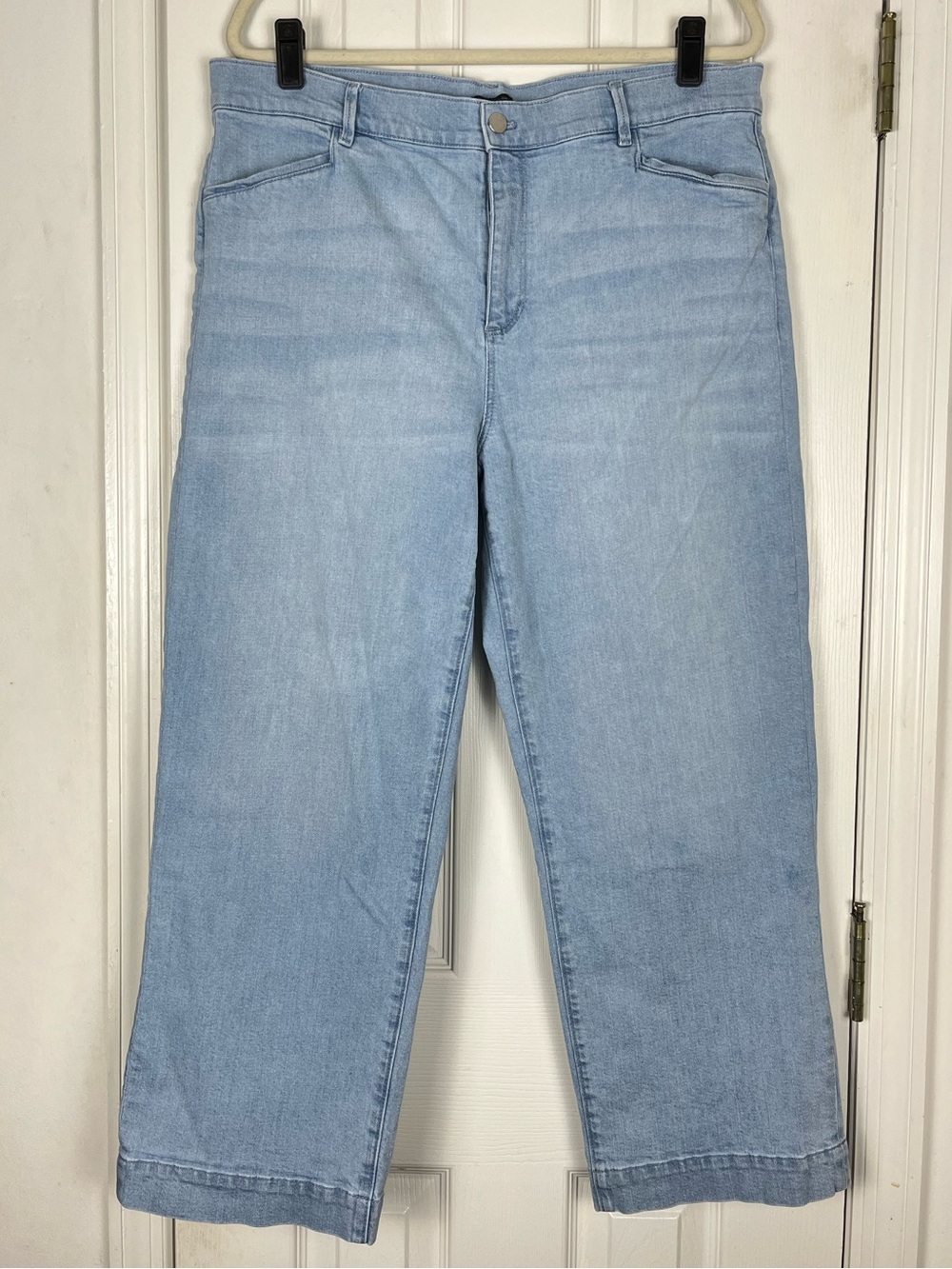 Ann Taylor High Rise Wide Leg Jeans Sz 4